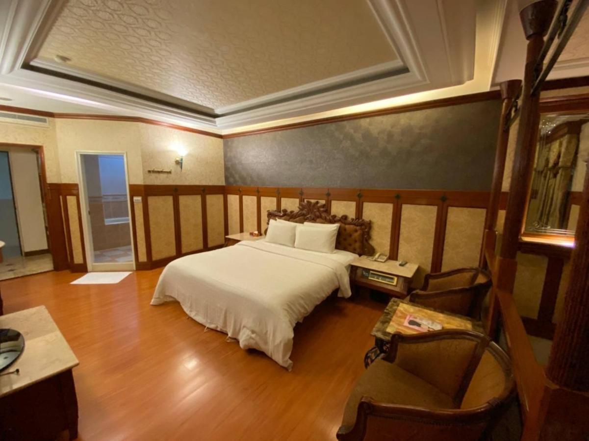 I Travel Motel - II Kaohsiung Exterior photo